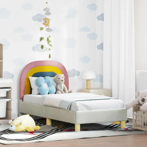 Estructura de Cama Para Niños Pequeños Con Cabecera Crema