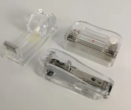 Set de Oficina Acrílico – Grapadora, Perforadora y Dispensador de Cinta